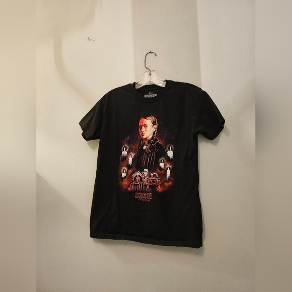 Stranger Things Max's Time Graphic T-shirt | Size Small - Picture 6 of 7